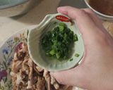 Hình bước làm 4 của món Bánh Mì Thịt Gà Xé dễ ợt/ Easy Chicken Banh Mi