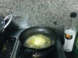 Đậu hủ chiên sốt thịt rang bơ cay
