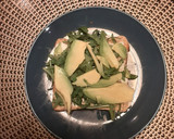 Foto del paso 6 de la receta: Tostada de aguacate y rúcula