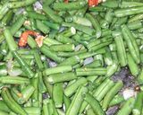 फ्रेन्च बीन्स और आलू की सब्जी(french beans aur aalo ki sabji recepie in hindi) रेसिपी चरण 5 फोटो