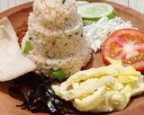 Foto langkah ke 5 dari resep Nasi Goreng Terasi.