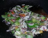 Foto langkah ke 2 dari resep Tumis Teri Medan Cabai Bawang Tomat.
