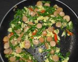 Foto langkah ke 3 dari resep Tumis Buncis Sosis Telur.