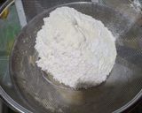 Foto langkah ke 3 dari resep Semprit Durian - Durian cookies.
