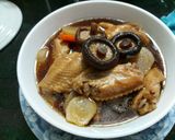 รูปขั้นตอนการทำที่ 3 ของ ปีกไก่ตุ๋นซีอิ๊วดำ🇨🇳🍗🍲