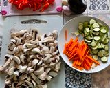 Sült gombás zöldséges spirelli recept fázis 1 fotója