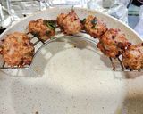 รูปขั้นตอนการทำที่ 2 ของ หมูก้อนทอดเห็ดเข็มทอง