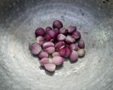 A picture of step 2 of Thorny Baby Eggplant Curry.