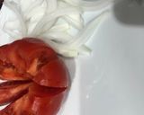 Foto del paso 2 de la receta: Hamburguesa de pollo a la plancha con lechuga tomate y cebolla