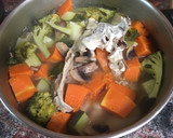 Foto del paso 8 de la receta: Sopa de pollo y verduras