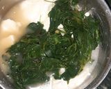 A picture of step 4 of Bathua raita.