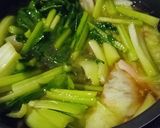 รูปขั้นตอนการทำที่ 5 ของ จับฉ่ายเอ็นข้อไก่,หนังหมู,น้ำซุปเหลือจากการทำไก่อบ - คีโต