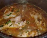 Foto del paso 7 de la receta: Cazuela de garbanzos y pavo atomatada