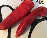 Une image de l'étape 1 de Pieuvres de poivrons grillés île de betteraves et mer de courgette.