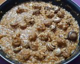Foto del paso 4 de la receta: Arroz con butifarra y caracoles (aprovechamiento)