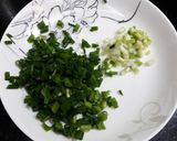 Hình bước làm 2 của món Đậu phụ sốt hành **ngon bổ rẻ**