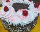 A picture of step 13 of Very Easy Black Forest Cake Decoration.