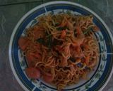 Foto langkah ke 7 dari resep Mie Goreng Simpel Enak Kenyang Sehat.