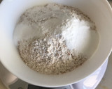 Foto del paso 3 de la receta: Magdalenas integrales sin azúcar