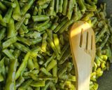 صورة لخطوة 1 من وصفة لوبيا بالزيت 😋