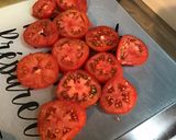 Une image de l'étape 1 de Courgette et tomates moutarde citron épices et emmental (recette plancha).