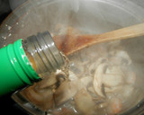 Foto del paso 3 de la receta: Pulpo con champiñones y gambas