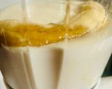 A picture of step 1 of Healthy oat dessert with overripe banana.