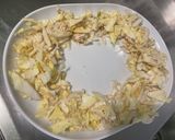 Une image de l'étape 7 de Salade Castelfranco aux tomates, carottes violettes, burrata et persil.