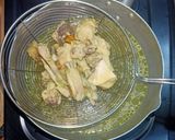Foto langkah ke 1 dari resep Nasi Liwet Ayam.