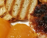 Foto del paso 4 de la receta: Tostaditas de foie con mermelada de calabaza