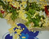 Foto del paso 4 de la receta: Pizza fría con lechuga y tomate