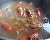 Foto del paso 4 de la receta: Caldillo de camarones de tierra