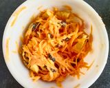 A picture of step 3 of Carrot raisin salad.