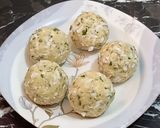 A picture of step 4 of Eggs Balls.