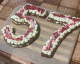 Málnás, mascarponés-fehércsokis szàmtorta 🎂 recept fázis 8 fotója