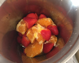 Foto del paso 1 de la receta: Zumo multifrutas 🍌🥝🍎🍊🍓