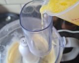 A picture of step 2 of Dairy-free Hollandaise Sauce.