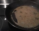 A picture of step 4 of Red Wine Sauce.