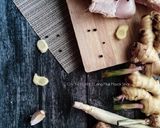 Gambar langkah 1 resipi Ayam Masak Halia dan Lemon.