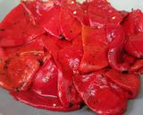 Foto del paso 1 de la receta Pimientos artesanos hechos a la leña con huevo en forma de corazón