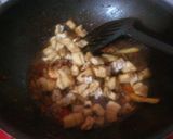 Foto langkah ke 5 dari resep Sambal Goreng "UHT" (Udang, Hati, Tahu).