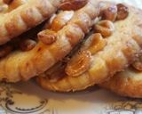 Φωτογραφία βήματος 4 της συνταγής Μπισκότα βουτύρου με φυστίκι αράπικο και καραμέλα!!!