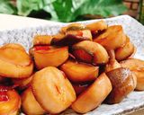 Hình bước làm 3 của món Nấm đùi gà rim tương ớt