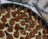 Foto del paso 4 de la receta: Conitos con dulce de leche