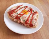 Sonkás sajtos melegszendvics recept fázis 2 fotója