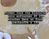 Une image de l'étape 4 de Sablés enrobés de chocolat blanc.