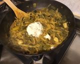 Une image de l'étape 2 de Fettuccines bicolores aux poireaux, bouillon de gambas, crème et persil (one pot pasta).