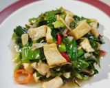 Foto langkah ke 3 dari resep Daun Melinjo Tumis Tahu Pete.