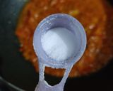 A picture of step 4 of Baingan and Aloo fry.