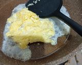 Foto langkah ke 3 dari resep Scramble egg.